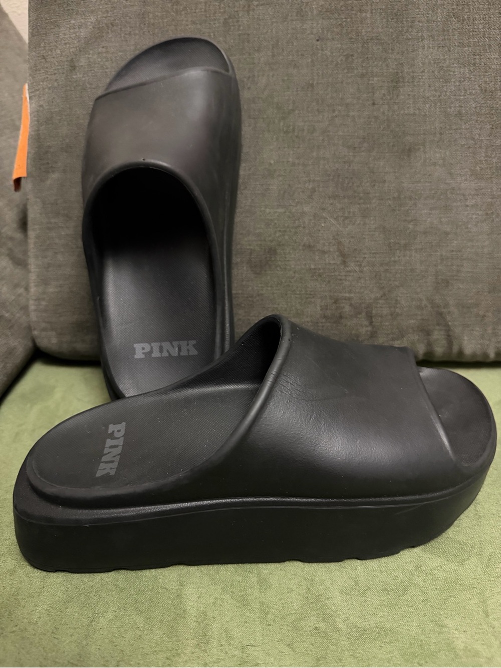 🚨PINK Victoria's Secret Black Platform Slide Sandals — Elevated Slip-On🚨